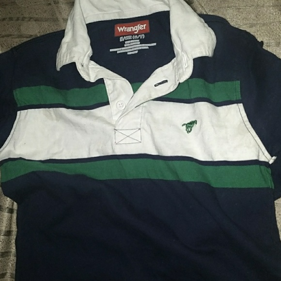 Boys 6/7 long sleeve - Picture 5 of 7